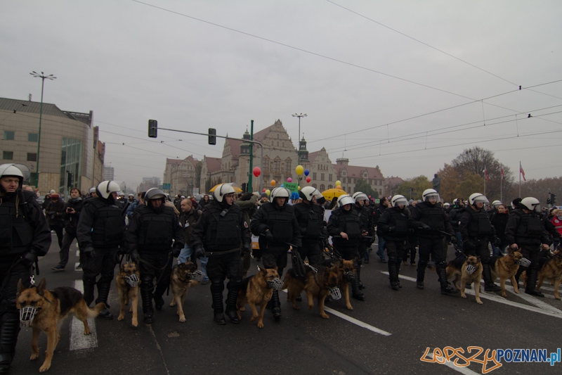 Marsz równości - Poznań 19.11.2011 r. Foto: lepszyPOZNAN.pl / Piotr Rychter Marsz równości - Poznań 19.11.2011 r. Foto: lepszyPOZNAN.pl / Piotr Rychter