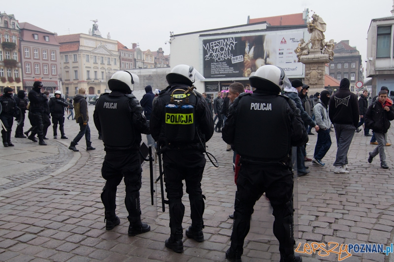 Marsz równości - Poznań 19.11.2011 r. Foto: lepszyPOZNAN.pl / Piotr Rychter Marsz równości - Poznań 19.11.2011 r. Foto: lepszyPOZNAN.pl / Piotr Rychter
