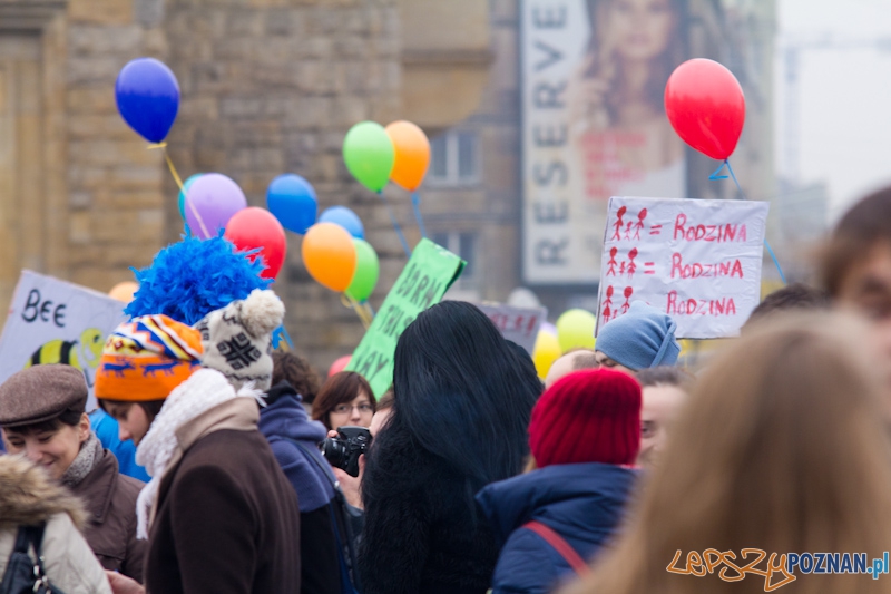 Marsz równości - Poznań 19.11.2011 r. Foto: lepszyPOZNAN.pl / Piotr Rychter Marsz równości - Poznań 19.11.2011 r. Foto: lepszyPOZNAN.pl / Piotr Rychter