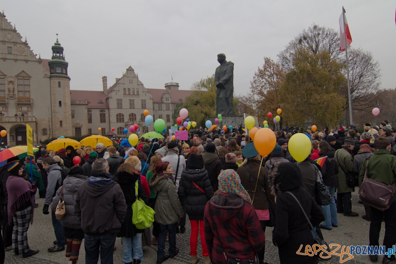 Marsz równości - Poznań 19.11.2011 r. Foto: lepszyPOZNAN.pl / Piotr Rychter Marsz równości - Poznań 19.11.2011 r. Foto: lepszyPOZNAN.pl / Piotr Rychter