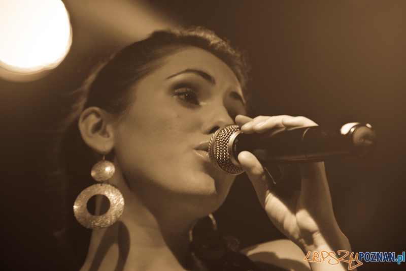 Zespół Flou - support przed Poluzjantami - Eskulap 19.11.2011 r. Foto: lepszyPOZNAN.pl / Piotr Rychter Zespół Flou - support przed Poluzjantami - Eskulap 19.11.2011 r. Foto: lepszyPOZNAN.pl / Piotr Rychter