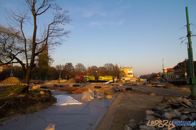 Remont ronda Jana Nowaka Jeziorańskiego Foto: lepszyPOZNAN.pl / Piotr Rychter Remont ronda Jana Nowaka Jeziorańskiego Foto: lepszyPOZNAN.pl / Piotr Rychter