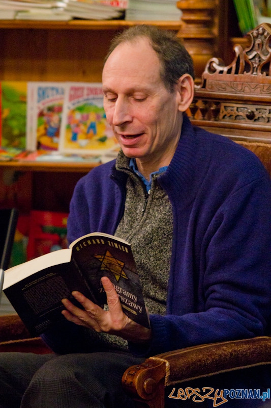 Spotkanie z Richardem Zimlerem - Poznań 19.11.2011 r. Foto: lepszyPOZNAN.pl / Piotr Rychter Spotkanie z Richardem Zimlerem - Poznań 19.11.2011 r. Foto: lepszyPOZNAN.pl / Piotr Rychter