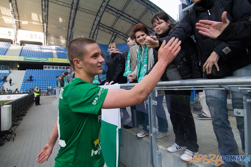 Warta Poznań (Bartosz Bereszyński) - Arka Gdynia - Stadion Miejski 6.11.2011 r. Foto: lepszyPOZNAN.pl / Piotr Rychter Warta Poznań (Bartosz Bereszyński) - Arka Gdynia - Stadion Miejski 6.11.2011 r. Foto: lepszyPOZNAN.pl / Piotr Rychter