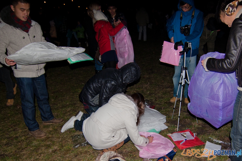Lampiony Wolności nad Wartą - Poznań 10.12.2011 r. Foto: LepszyPOZNAN.pl / Paweł Rychter Lampiony Wolności nad Wartą - Poznań 10.12.2011 r. Foto: LepszyPOZNAN.pl / Paweł Rychter