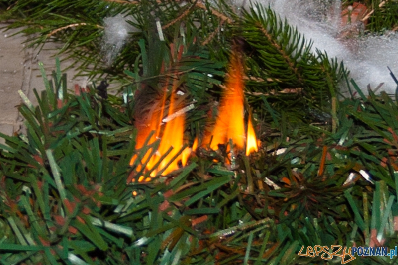 Bezpieczne Święta z Wielkopolską PSP - Poznań 22.12.2011 r. Foto: LepszyPOZNAN.pl / Paweł Rychter Bezpieczne Święta z Wielkopolską PSP - Poznań 22.12.2011 r. Foto: LepszyPOZNAN.pl / Paweł Rychter