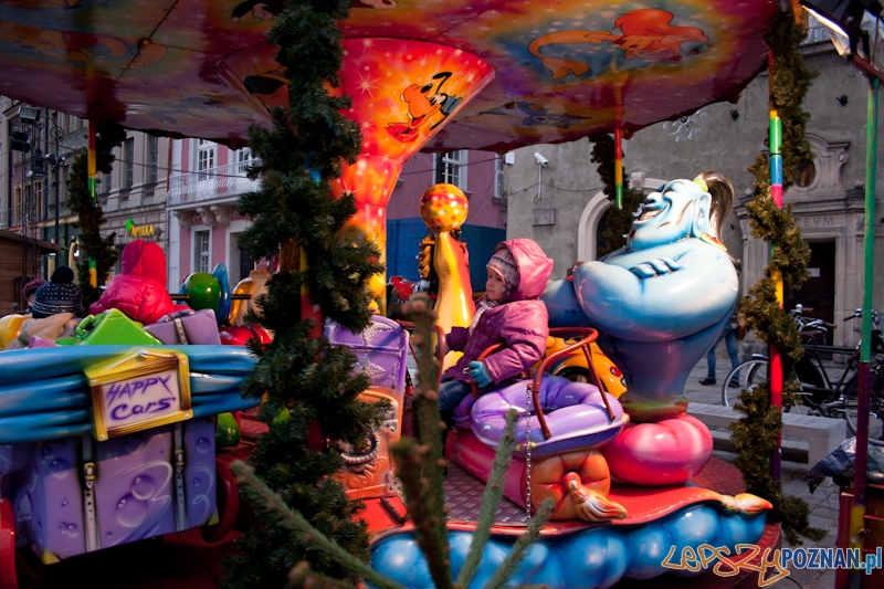 VI Międzynarodowy Festiwal Rzeźby Lodowej w Poznaniu - 10.12.2011 r. Foto: LepszyPOZNAN.pl / Paweł Rychter VI Międzynarodowy Festiwal Rzeźby Lodowej w Poznaniu - 10.12.2011 r. Foto: LepszyPOZNAN.pl / Paweł Rychter