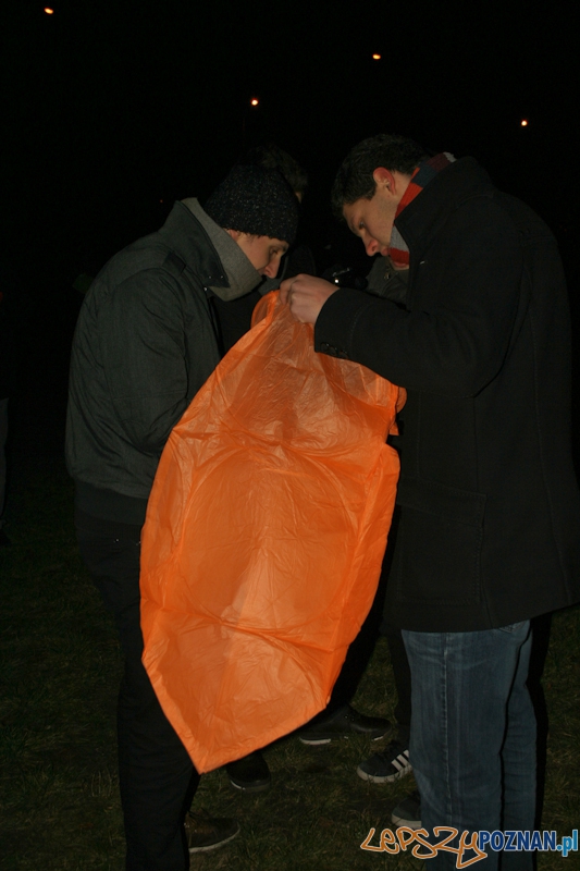 Lampiony Wolności nad Wartą - Poznań 10.12.2011 r. Foto: Ewelina Gutowska Lampiony Wolności nad Wartą - Poznań 10.12.2011 r. Foto: Ewelina Gutowska