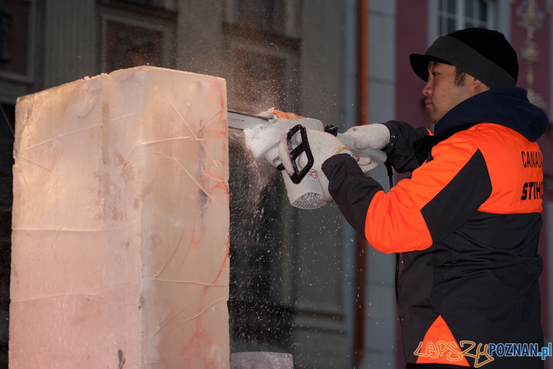 VI Międzynarodowy Festiwal Rzeźby Lodowej w Poznaniu - 10.12.2011 r. Foto: LepszyPOZNAN.pl / Paweł Rychter VI Międzynarodowy Festiwal Rzeźby Lodowej w Poznaniu - 10.12.2011 r. Foto: LepszyPOZNAN.pl / Paweł Rychter