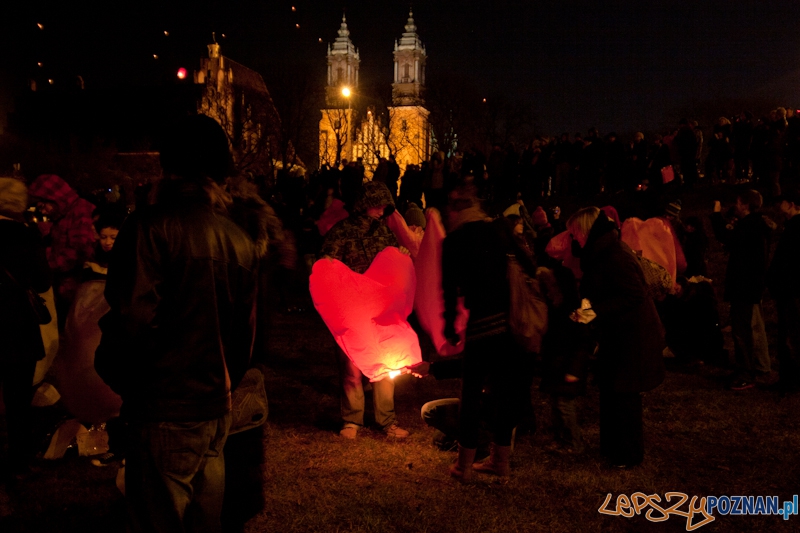 Lampiony Wolności nad Wartą - Poznań 10.12.2011 r. Foto: LepszyPOZNAN.pl / Paweł Rychter Lampiony Wolności nad Wartą - Poznań 10.12.2011 r. Foto: LepszyPOZNAN.pl / Paweł Rychter
