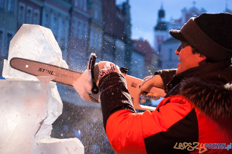 VI Międzynarodowy Festiwal Rzeźby Lodowej w Poznaniu - 10.12.2011 r. Foto: LepszyPOZNAN.pl / Paweł Rychter VI Międzynarodowy Festiwal Rzeźby Lodowej w Poznaniu - 10.12.2011 r. Foto: LepszyPOZNAN.pl / Paweł Rychter