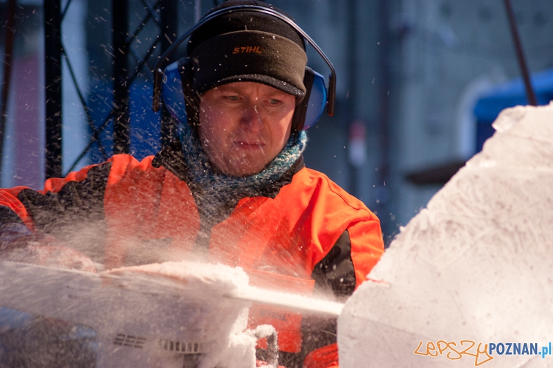 VI Międzynarodowy Festiwal Rzeźby Lodowej w Poznaniu - 10.12.2011 r. Foto: LepszyPOZNAN.pl / Paweł Rychter VI Międzynarodowy Festiwal Rzeźby Lodowej w Poznaniu - 10.12.2011 r. Foto: LepszyPOZNAN.pl / Paweł Rychter