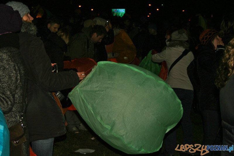 Lampiony Wolności nad Wartą - Poznań 10.12.2011 r. Foto: Ewelina Gutowska Lampiony Wolności nad Wartą - Poznań 10.12.2011 r. Foto: Ewelina Gutowska