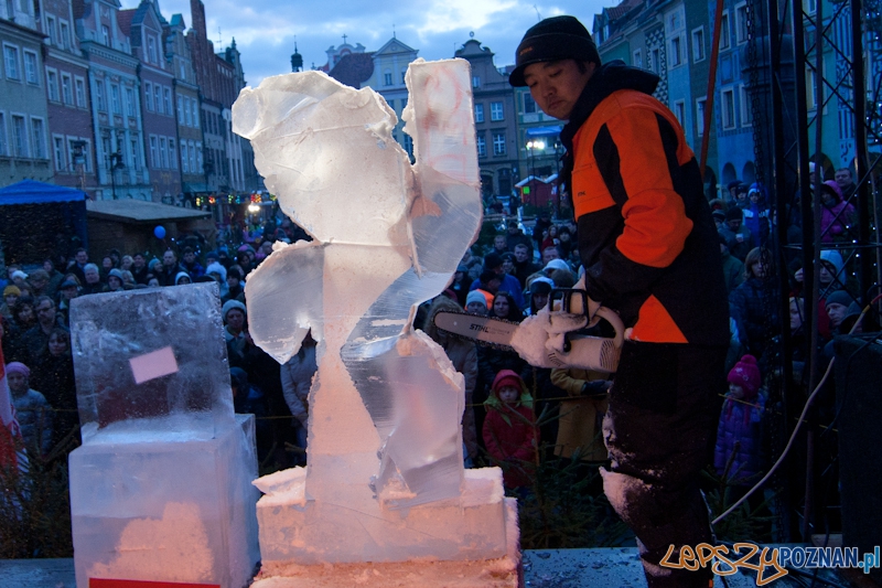 VI Międzynarodowy Festiwal Rzeźby Lodowej w Poznaniu - 10.12.2011 r. Foto: LepszyPOZNAN.pl / Paweł Rychter VI Międzynarodowy Festiwal Rzeźby Lodowej w Poznaniu - 10.12.2011 r. Foto: LepszyPOZNAN.pl / Paweł Rychter