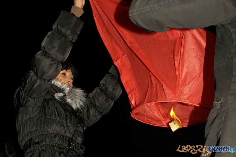 Lampiony Wolności nad Wartą - Poznań 10.12.2011 r. Foto: Ewelina Gutowska Lampiony Wolności nad Wartą - Poznań 10.12.2011 r. Foto: Ewelina Gutowska