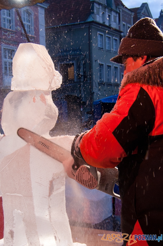 VI Międzynarodowy Festiwal Rzeźby Lodowej w Poznaniu - 10.12.2011 r. Foto: LepszyPOZNAN.pl / Paweł Rychter VI Międzynarodowy Festiwal Rzeźby Lodowej w Poznaniu - 10.12.2011 r. Foto: LepszyPOZNAN.pl / Paweł Rychter