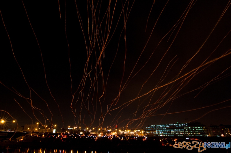 Lampiony Wolności nad Wartą - Poznań 10.12.2011 r. Foto: LepszyPOZNAN.pl / Paweł Rychter Lampiony Wolności nad Wartą - Poznań 10.12.2011 r. Foto: LepszyPOZNAN.pl / Paweł Rychter