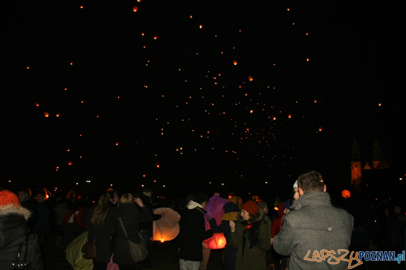 Lampiony Wolności nad Wartą - Poznań 10.12.2011 r. Foto: Ewelina Gutowska Lampiony Wolności nad Wartą - Poznań 10.12.2011 r. Foto: Ewelina Gutowska