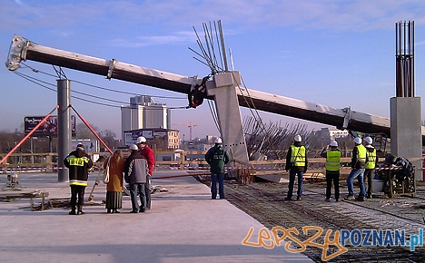 Runął dźwig na dworcu PKP Foto: PSP w Poznaniu Runął dźwig na dworcu PKP Foto: PSP w Poznaniu
