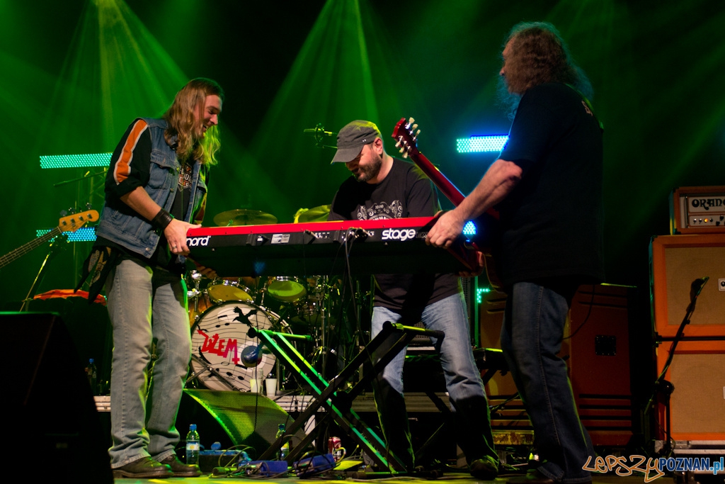 Koncert zespołu Dżem - Poznań hala MTP - 3.12.2012 r. Foto: (c) Anna Bernard Koncert zespołu Dżem - Poznań hala MTP - 3.12.2012 r. Foto: (c) Anna Bernard