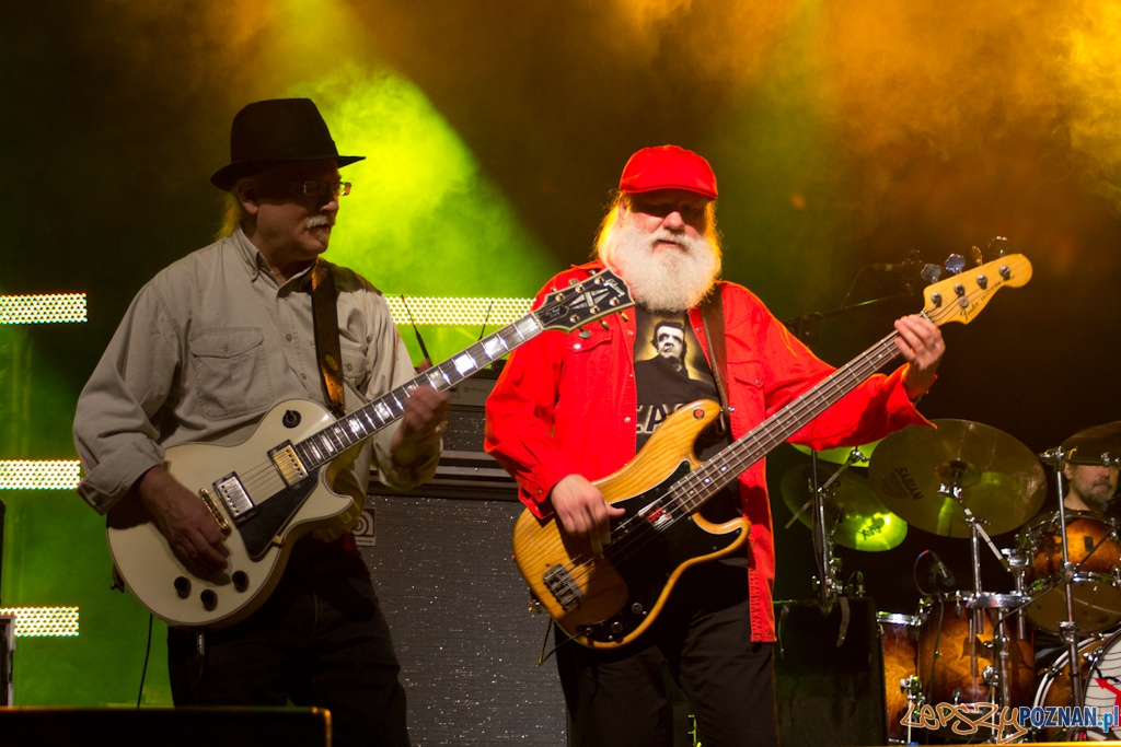 Koncert zespołu Dżem - Poznań hala MTP - 3.12.2012 r. Foto: (c) Anna Bernard Koncert zespołu Dżem - Poznań hala MTP - 3.12.2012 r. Foto: (c) Anna Bernard