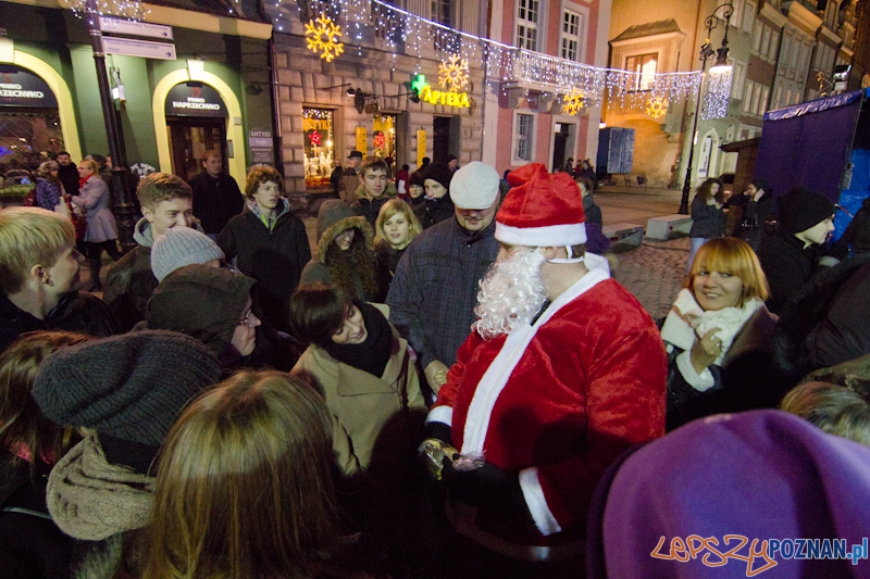 Mikołaj MAN na Starym Rynku Foto: lepszyPOZNAN.pl/ Piotr Rychter Mikołaj MAN na Starym Rynku Foto: lepszyPOZNAN.pl/ Piotr Rychter