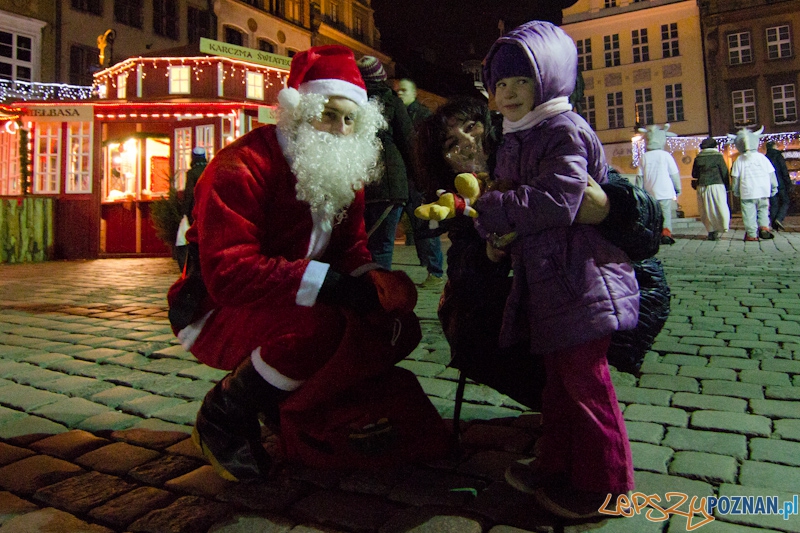 Mikołaj MAN na Starym Rynku Foto: lepszyPOZNAN.pl/ Piotr Rychter Mikołaj MAN na Starym Rynku Foto: lepszyPOZNAN.pl/ Piotr Rychter