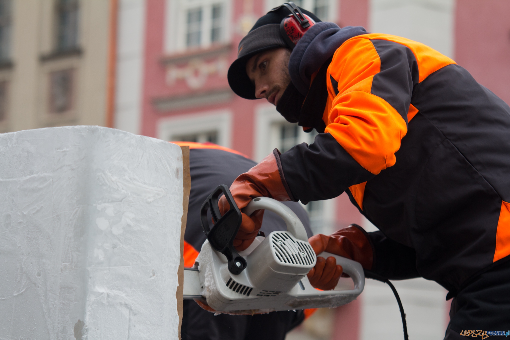Festiwal Rzeźby Lodowej - dzień drugi - Stary Rynek 11.12.2011 r. Foto: lepszyPOZNAN.pl / Piotr Rychter Festiwal Rzeźby Lodowej - dzień drugi - Stary Rynek 11.12.2011 r. Foto: lepszyPOZNAN.pl / Piotr Rychter