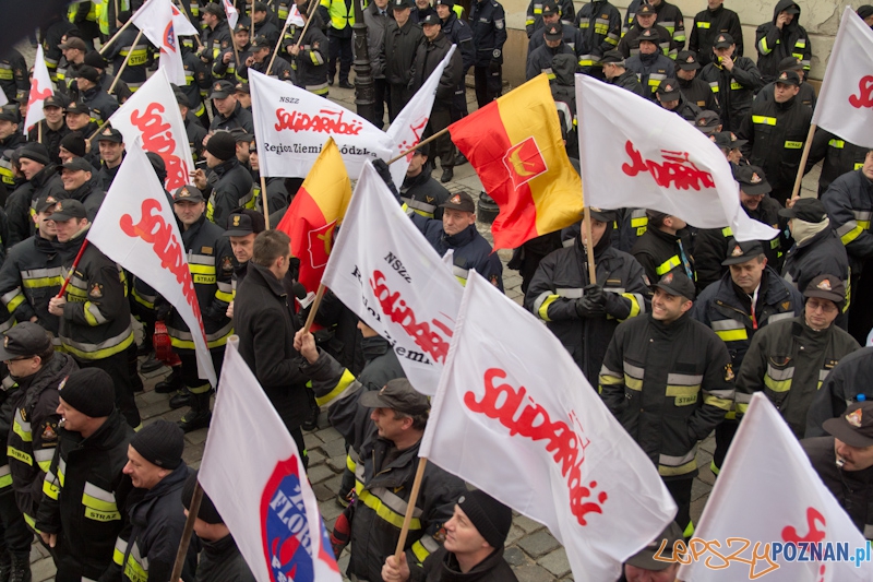 Akcja Protestacyjna Funkcjonariuszy Służb Mundurowych Foto: lepszyPOZNAN.pl / Piotr Rychter Akcja Protestacyjna Funkcjonariuszy Służb Mundurowych Foto: lepszyPOZNAN.pl / Piotr Rychter