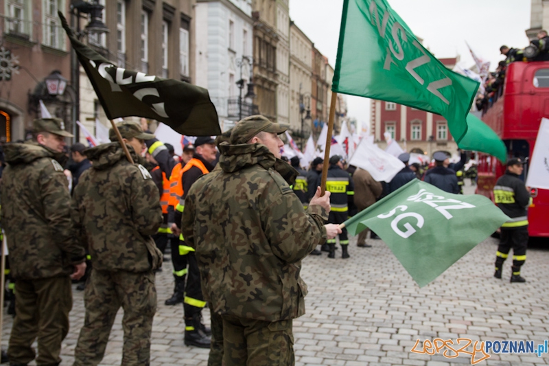 Akcja Protestacyjna Funkcjonariuszy Służb Mundurowych Foto: lepszyPOZNAN.pl / Piotr Rychter Akcja Protestacyjna Funkcjonariuszy Służb Mundurowych Foto: lepszyPOZNAN.pl / Piotr Rychter