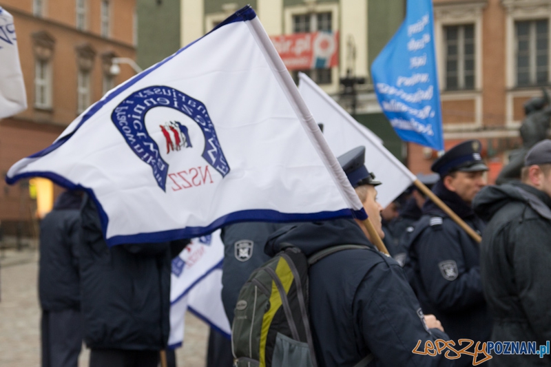 Akcja Protestacyjna Funkcjonariuszy Służb Mundurowych Foto: lepszyPOZNAN.pl / Piotr Rychter Akcja Protestacyjna Funkcjonariuszy Służb Mundurowych Foto: lepszyPOZNAN.pl / Piotr Rychter