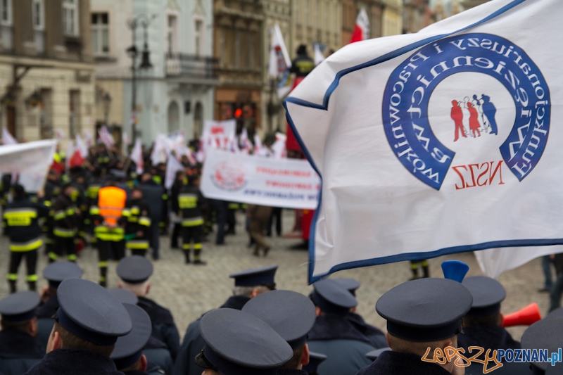 Akcja Protestacyjna Funkcjonariuszy Służb Mundurowych Foto: lepszyPOZNAN.pl / Piotr Rychter Akcja Protestacyjna Funkcjonariuszy Służb Mundurowych Foto: lepszyPOZNAN.pl / Piotr Rychter