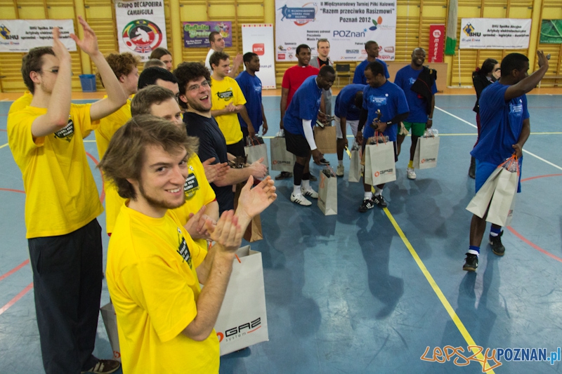 II Międzynarodowy Turniej Piłki Halowej ,,Razem przeciwko rasizmowi” - 21.01.2012 r. Foto: lepszyPOZNAN.pl / Piotr Rychter II Międzynarodowy Turniej Piłki Halowej ,,Razem przeciwko rasizmowi” - 21.01.2012 r. Foto: lepszyPOZNAN.pl / Piotr Rychter