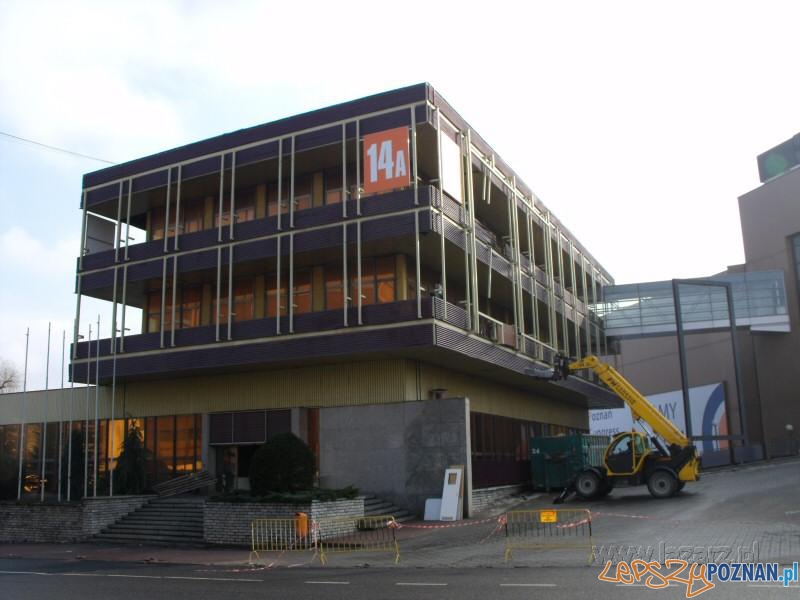 Znika pawilon 14 na MTP Foto: lazarz.pl Znika pawilon 14 na MTP Foto: lazarz.pl