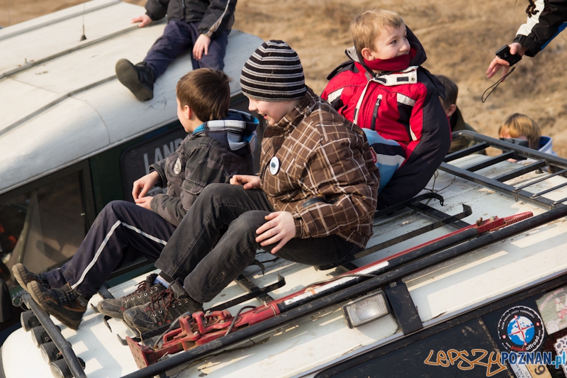 Awangarda na rajdzie terenowym - Biedrusko 4.02.2012 r. Foto: lepszyPOZNAN.pl / Piotr Rychter Awangarda na rajdzie terenowym - Biedrusko 4.02.2012 r. Foto: lepszyPOZNAN.pl / Piotr Rychter