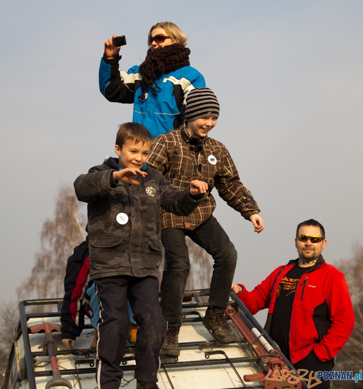 Awangarda na rajdzie terenowym - Biedrusko 4.02.2012 r. Foto: lepszyPOZNAN.pl / Piotr Rychter Awangarda na rajdzie terenowym - Biedrusko 4.02.2012 r. Foto: lepszyPOZNAN.pl / Piotr Rychter