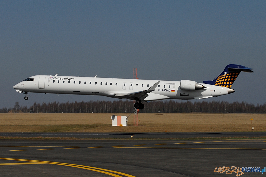 Samolot CRJ 700  Foto: 
