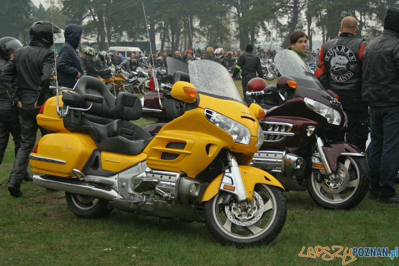 Rozpoczęcie sezonu motocyklowego 2012 - Poznań 21.04.2012 r. Foto: Ewelina Gutowska Rozpoczęcie sezonu motocyklowego 2012 - Poznań 21.04.2012 r. Foto: Ewelina Gutowska