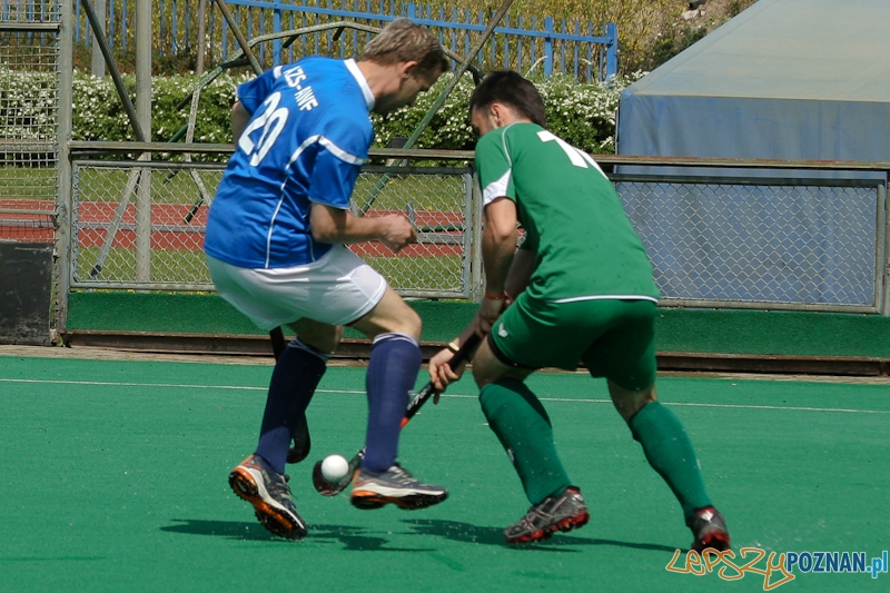 Derby Poznania w hokeju na trawie KS AZS AWF Poznań - KS Warta Poznań 3-1 - Poznań 29.04.2012 r. Foto: Ewelina Gutowska Derby Poznania w hokeju na trawie KS AZS AWF Poznań - KS Warta Poznań 3-1 - Poznań 29.04.2012 r. Foto: Ewelina Gutowska