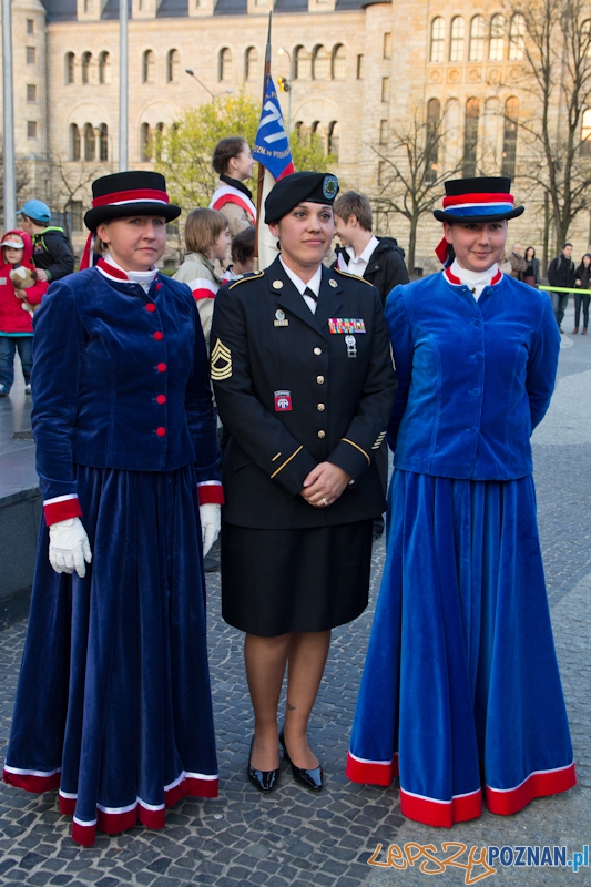 XXVII Dni Ułana - Capstrzyk - Poznań 21.04.2012 r. Foto: Anna Bernard XXVII Dni Ułana - Capstrzyk - Poznań 21.04.2012 r. Foto: Anna Bernard