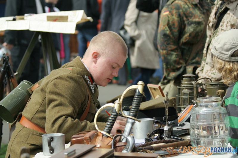 XXVII Dni Ułana - festyn kawaleryjski 22.04.2012 r. Foto: Ewelina Gutowska XXVII Dni Ułana - festyn kawaleryjski 22.04.2012 r. Foto: Ewelina Gutowska