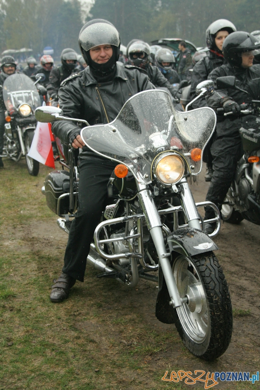 Rozpoczęcie sezonu motocyklowego 2012 - Poznań 21.04.2012 r. Foto: Ewelina Gutowska Rozpoczęcie sezonu motocyklowego 2012 - Poznań 21.04.2012 r. Foto: Ewelina Gutowska