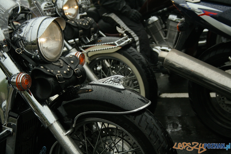 Rozpoczęcie sezonu motocyklowego 2012 - Poznań 21.04.2012 r. Foto: Ewelina Gutowska Rozpoczęcie sezonu motocyklowego 2012 - Poznań 21.04.2012 r. Foto: Ewelina Gutowska