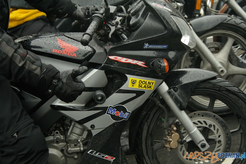 Rozpoczęcie sezonu motocyklowego 2012 - Poznań 21.04.2012 r. Foto: Ewelina Gutowska Rozpoczęcie sezonu motocyklowego 2012 - Poznań 21.04.2012 r. Foto: Ewelina Gutowska