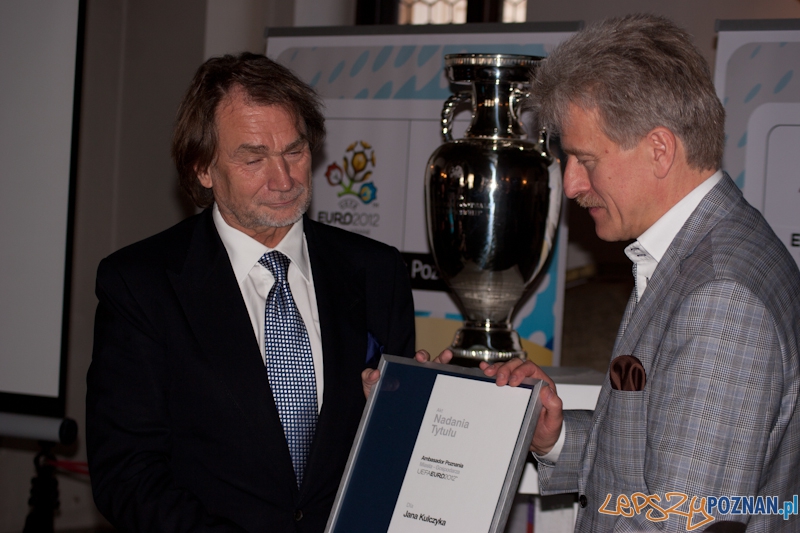 UEFA Trophy Tour w Poznaniu - 28.04.2012 r. Foto: LepszyPOZNAN.pl / Paweł Rychter UEFA Trophy Tour w Poznaniu - 28.04.2012 r. Foto: LepszyPOZNAN.pl / Paweł Rychter