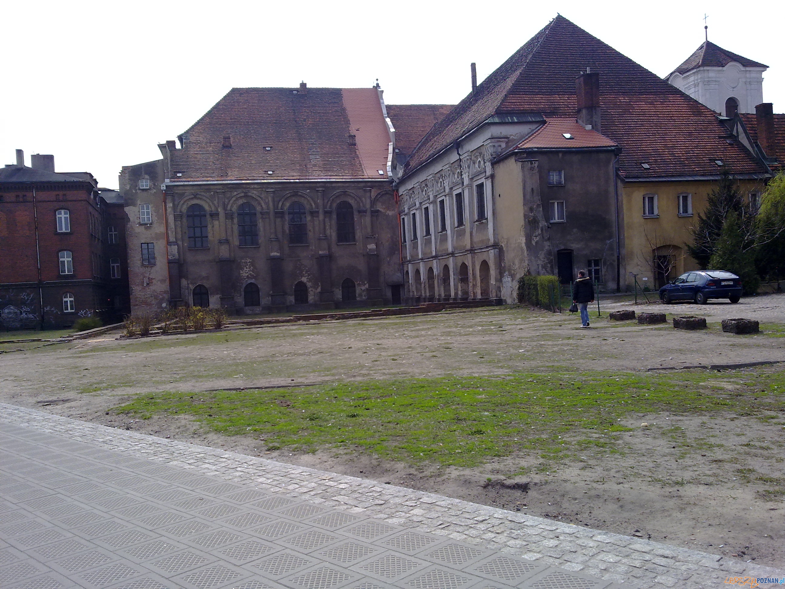 Rewitalizacji potrzebuje także ten skwer Foto: Rewitalizacji potrzebuje także ten skwer Foto:
