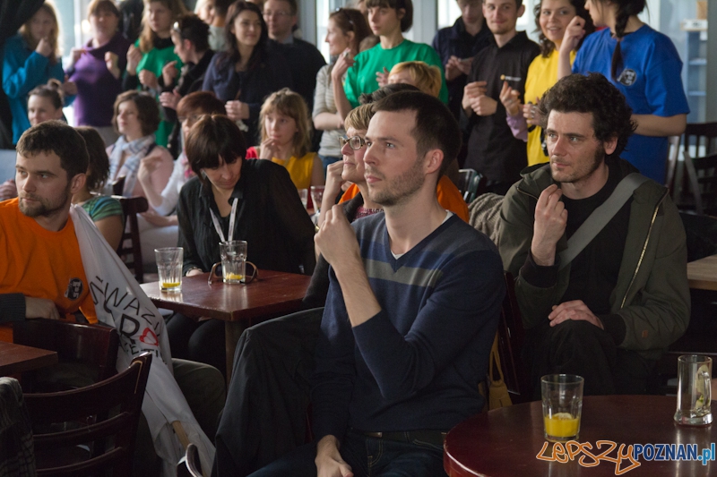 Akcja Migaj Mi - Stary Rynek 20.04.2012 r. Foto: lepszyPOZNAN.pl / Piotr Rychter Akcja Migaj Mi - Stary Rynek 20.04.2012 r. Foto: lepszyPOZNAN.pl / Piotr Rychter
