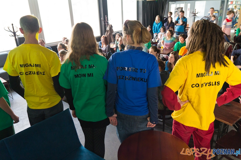 Akcja Migaj Mi - Stary Rynek 20.04.2012 r. Foto: lepszyPOZNAN.pl / Piotr Rychter Akcja Migaj Mi - Stary Rynek 20.04.2012 r. Foto: lepszyPOZNAN.pl / Piotr Rychter