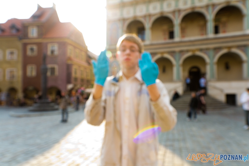 Akcja Migaj Mi - Stary Rynek 20.04.2012 r. Foto: lepszyPOZNAN.pl / Piotr Rychter Akcja Migaj Mi - Stary Rynek 20.04.2012 r. Foto: lepszyPOZNAN.pl / Piotr Rychter