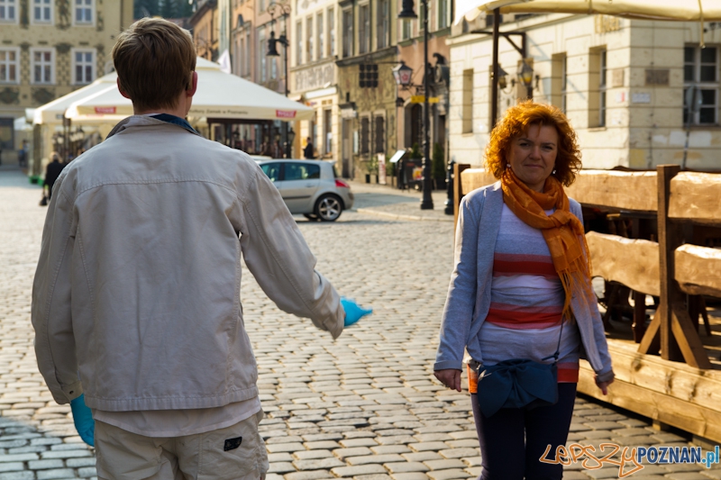 Akcja Migaj Mi - Stary Rynek 20.04.2012 r. Foto: lepszyPOZNAN.pl / Piotr Rychter Akcja Migaj Mi - Stary Rynek 20.04.2012 r. Foto: lepszyPOZNAN.pl / Piotr Rychter